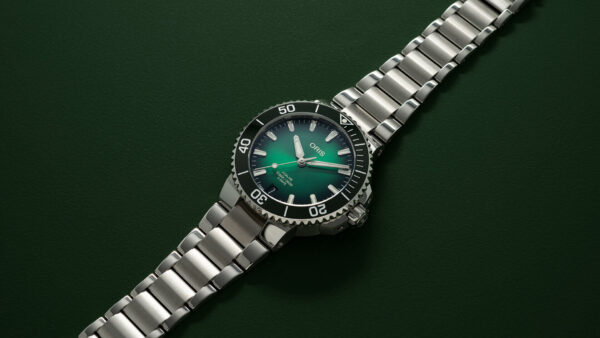 ORIS AQUIS DATE CALIBRE 400
