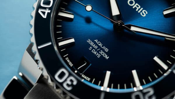 MONTRE ORIS AQUIS DATE CALIBRE 400