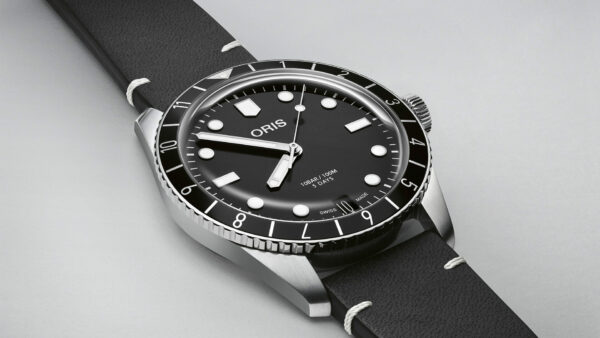 Montre Divers Sixty-Five 12H Calibre 400 - Oris