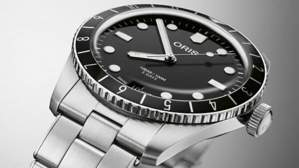 Montre Divers Sixty-Five 12H Calibre 400 - Oris