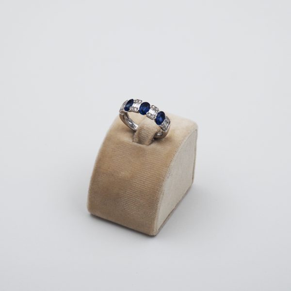 Bague Femme Or Blanc, Diamants et Saphirs - Dumas Création.