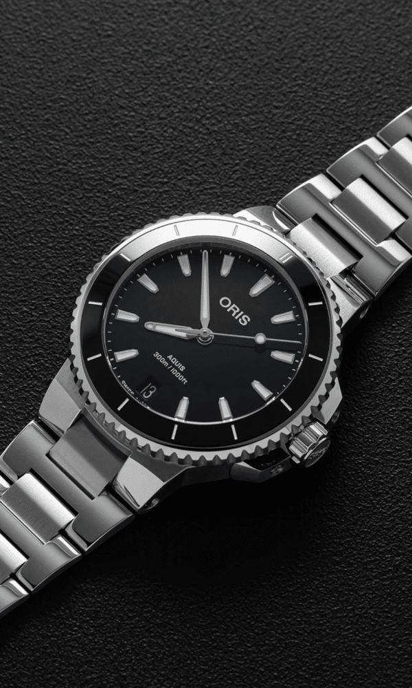 montre aquis date oris