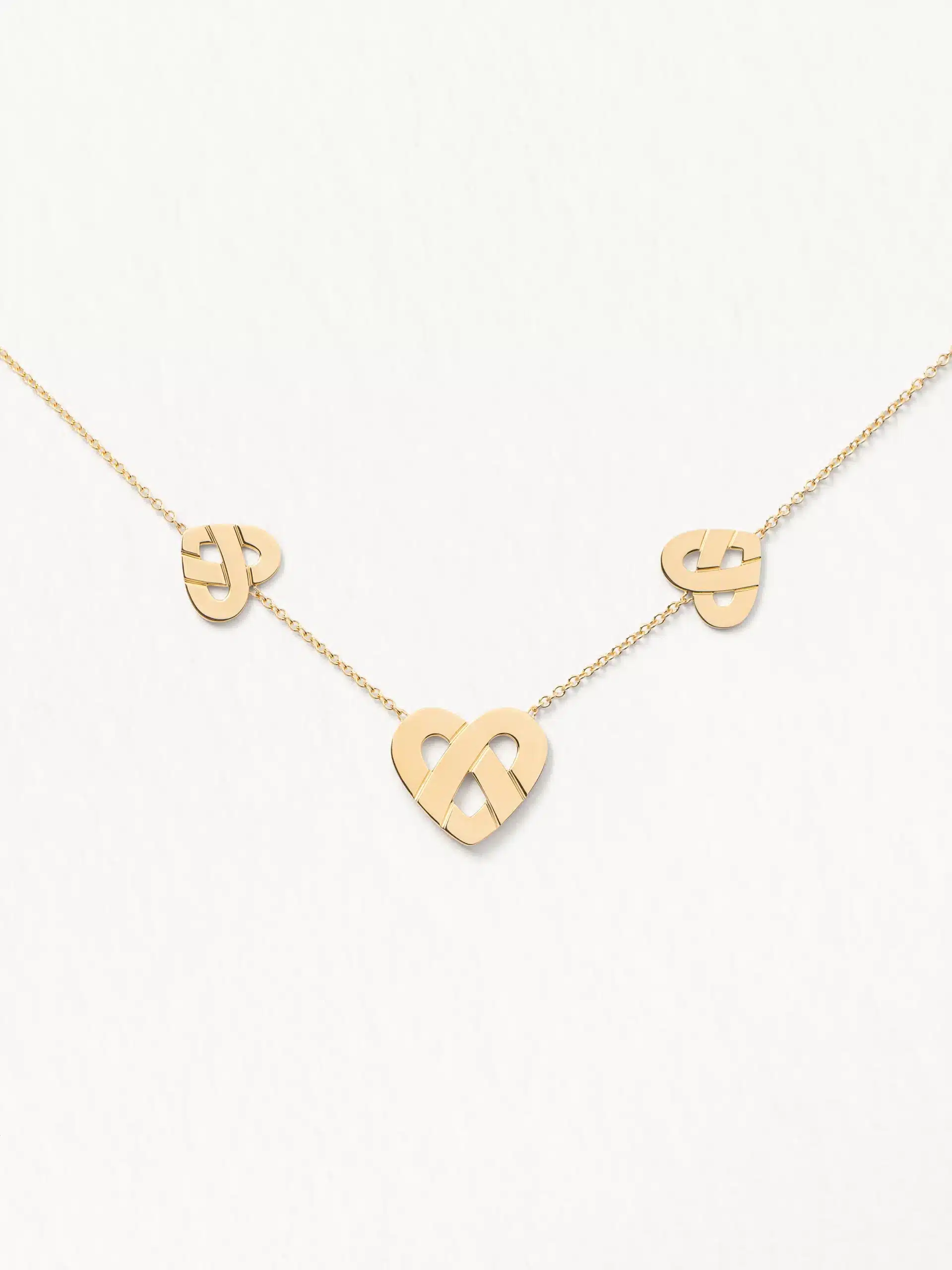 collier femme poiray cœur entrelacé modèle multi en or jaune