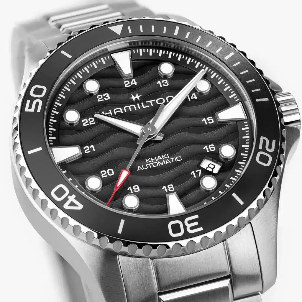 h82415130 Hamilton detail Montre homme Hamilton Khaki Navy Scuba Auto 40 mm noir